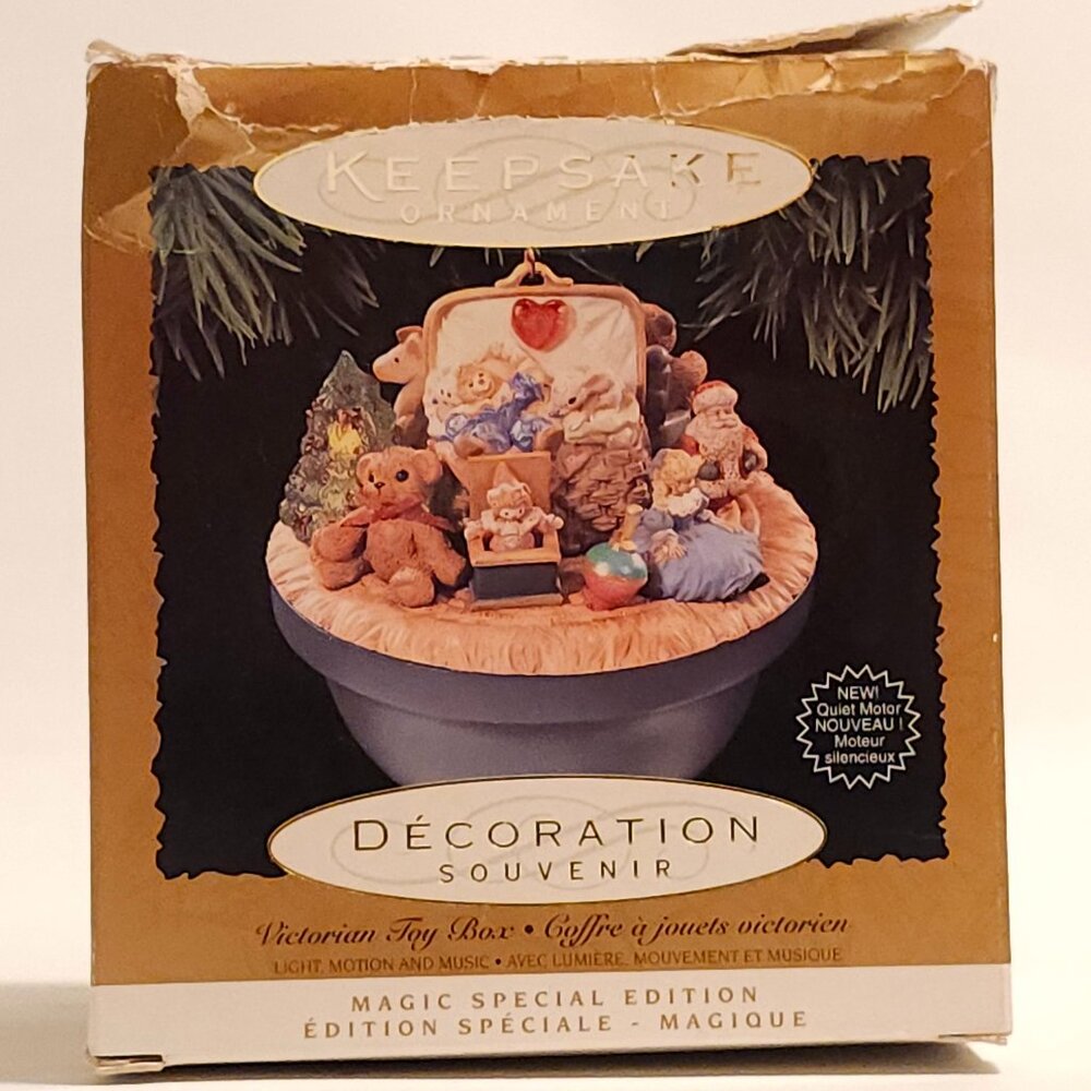 ADORABLE Hallmark Victorian Toy Box Keepsake Ornament Magic Special Edition 1998